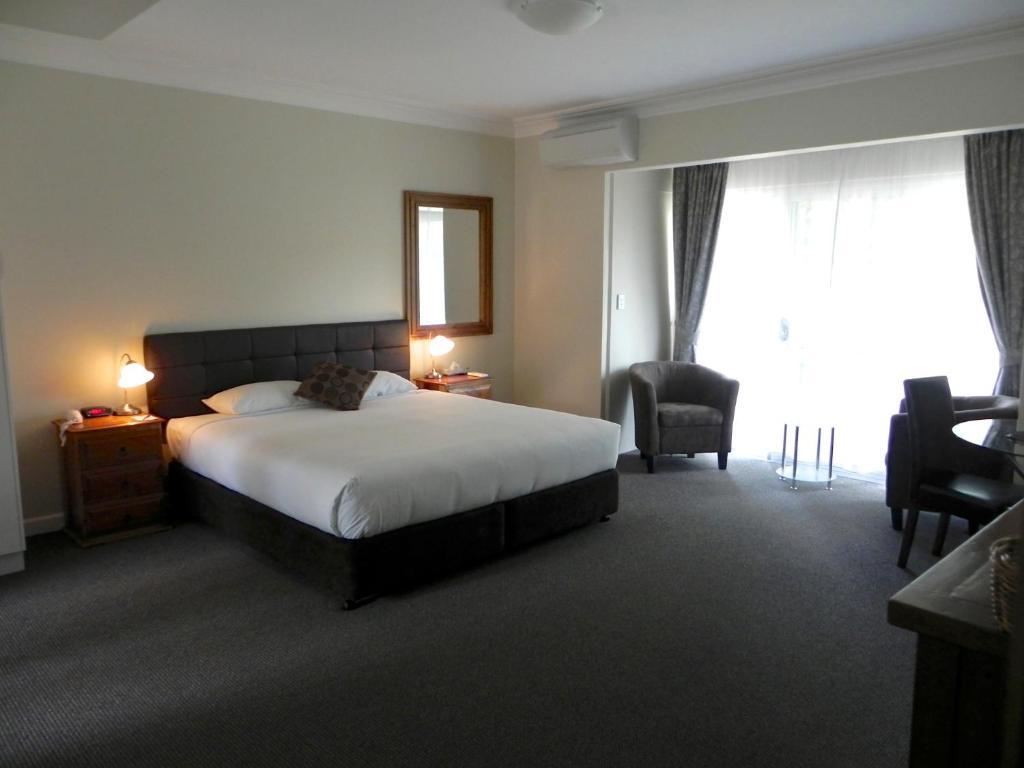 Moore Park Inn Армідейл Номер фото