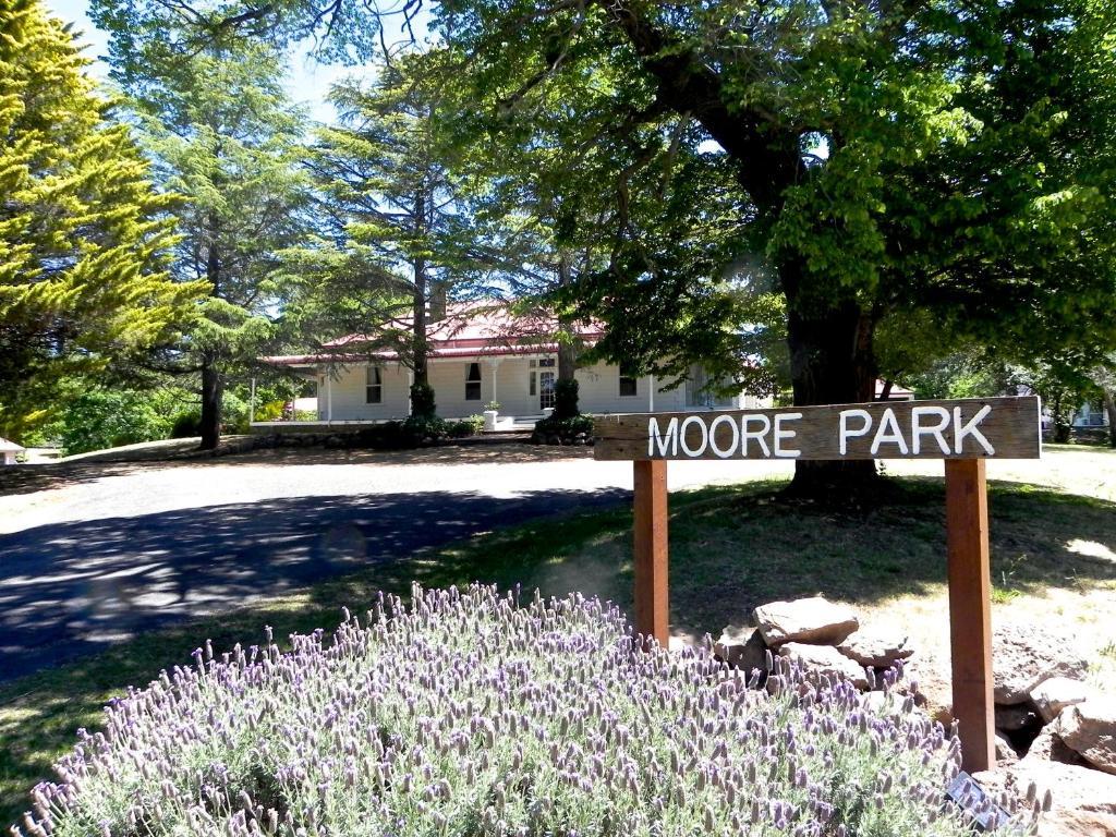 Moore Park Inn Армідейл Екстер'єр фото
